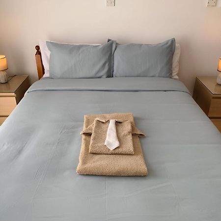 Peaceful Apartment With Double Bed - Oak Breeze Paphos Esterno foto