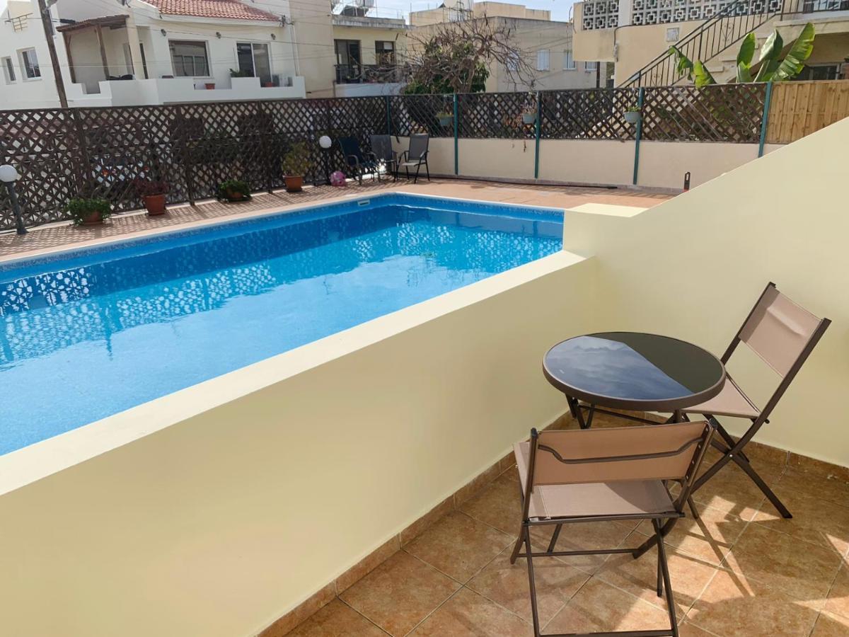 Peaceful Apartment With Double Bed - Oak Breeze Paphos Esterno foto