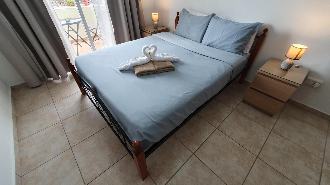 Peaceful Apartment With Double Bed - Oak Breeze Paphos Esterno foto