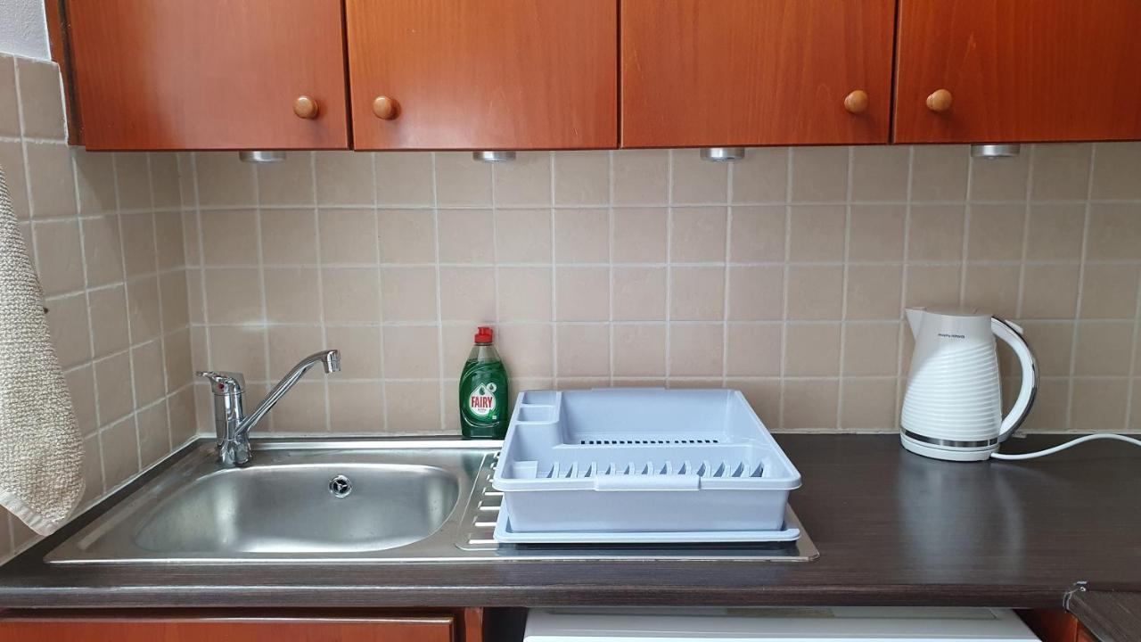 Peaceful Apartment With Double Bed - Oak Breeze Paphos Esterno foto