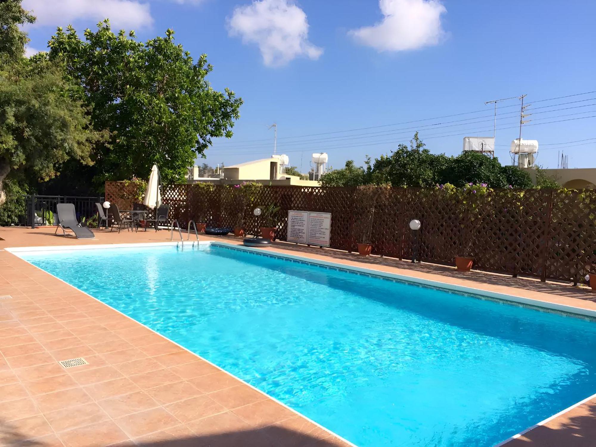 Peaceful Apartment With Double Bed - Oak Breeze Paphos Esterno foto