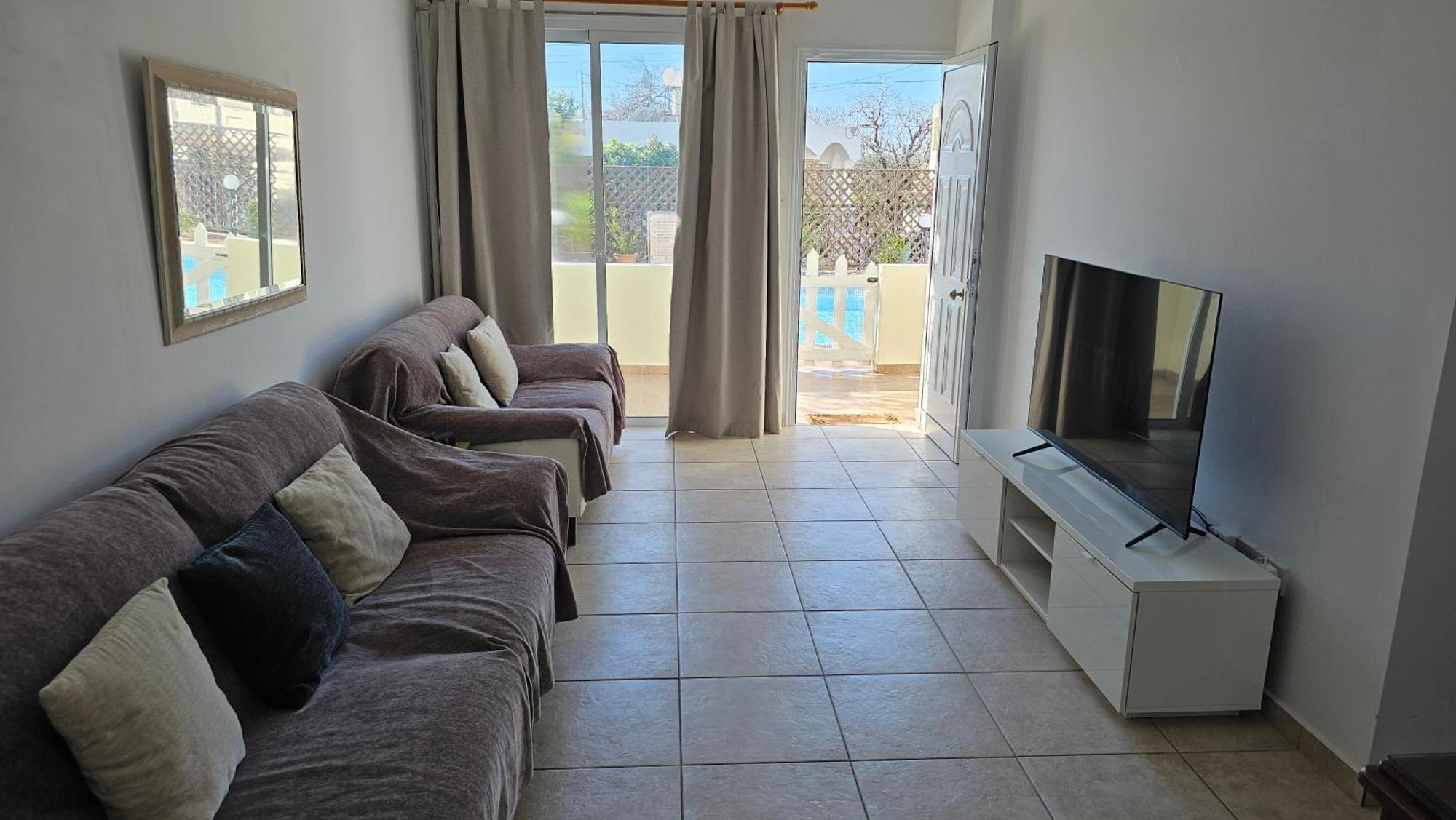 Peaceful Apartment With Double Bed - Oak Breeze Paphos Esterno foto