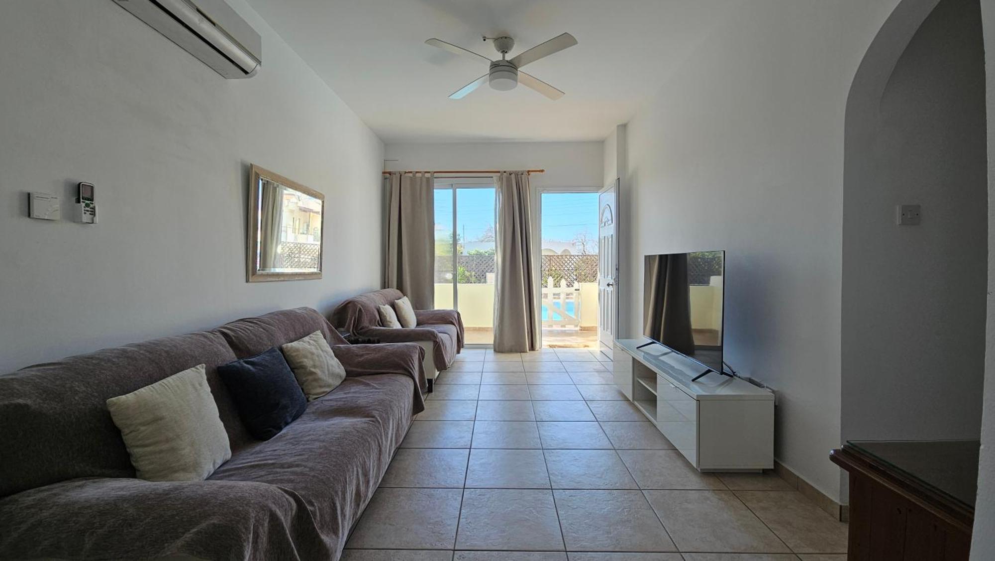 Peaceful Apartment With Double Bed - Oak Breeze Paphos Esterno foto